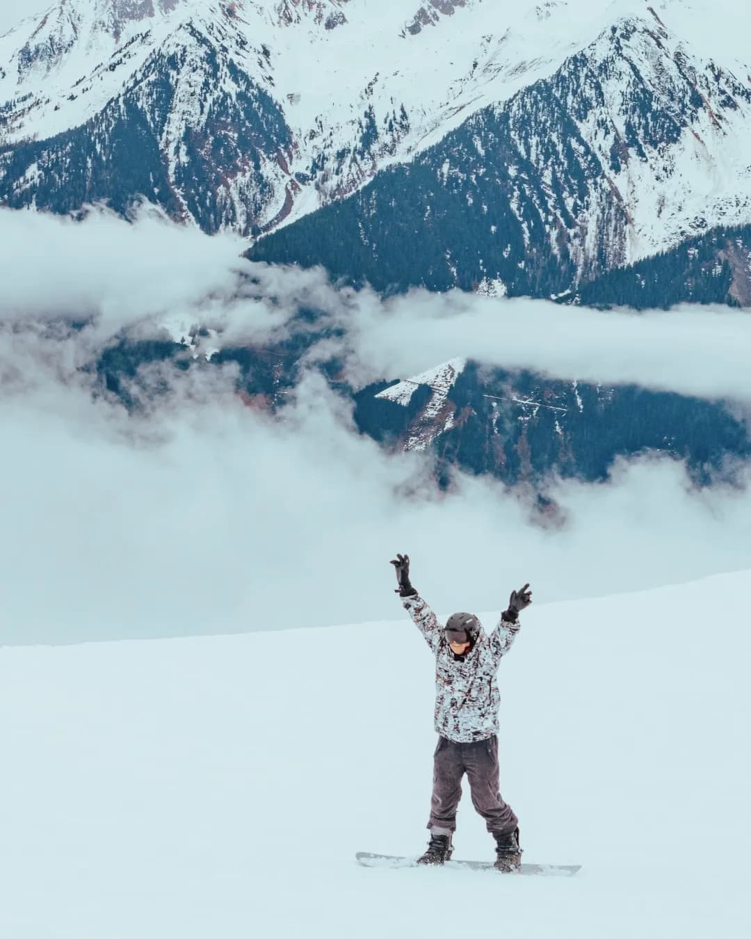 Snowbombing 2026 fades into memory after epic Forest Party nights and house highs from Folamour to Horse Meat Disco. Alps fall quiet, but the vibes linger. See you next year, Mayrhofen.