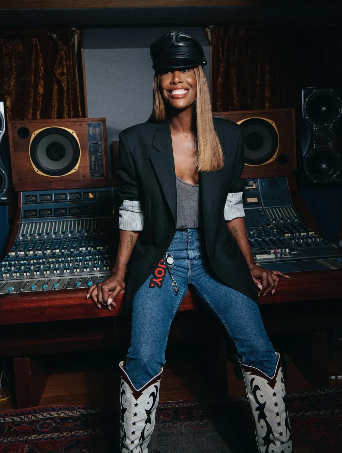 This album brewed in the clubs that shaped her: sweat-soaked rooms where strangers bond over beats. Crafted with top artists for pure freedom and truth, it's for dancers, misfits, and 3am souls.