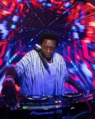 Article cover: Soulful House Sunday: Designed to soothe the senses following High-intensity, High-BPM Festivals