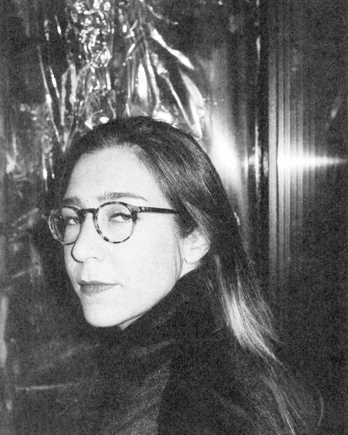 Lena Willikens does not play what you expect. She plays what you did not know you needed.
