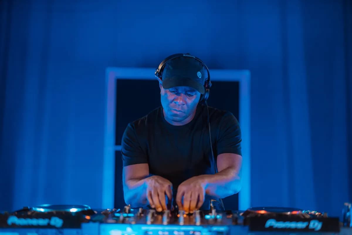 This is the reset I did not know I needed. DJ EZ. Lovebox. done.