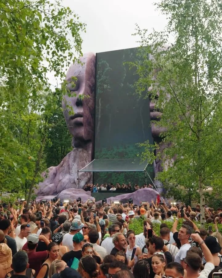The iconic face-shaped stage has left the forests of Tomorrowland and landed in Los Angeles. This is historic.