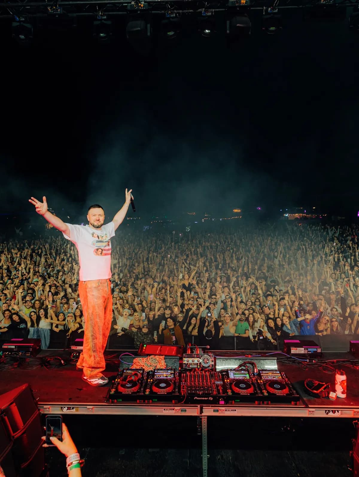 Article cover: Nobody Is Having A Better Summer Than Chris Lake Right Now
