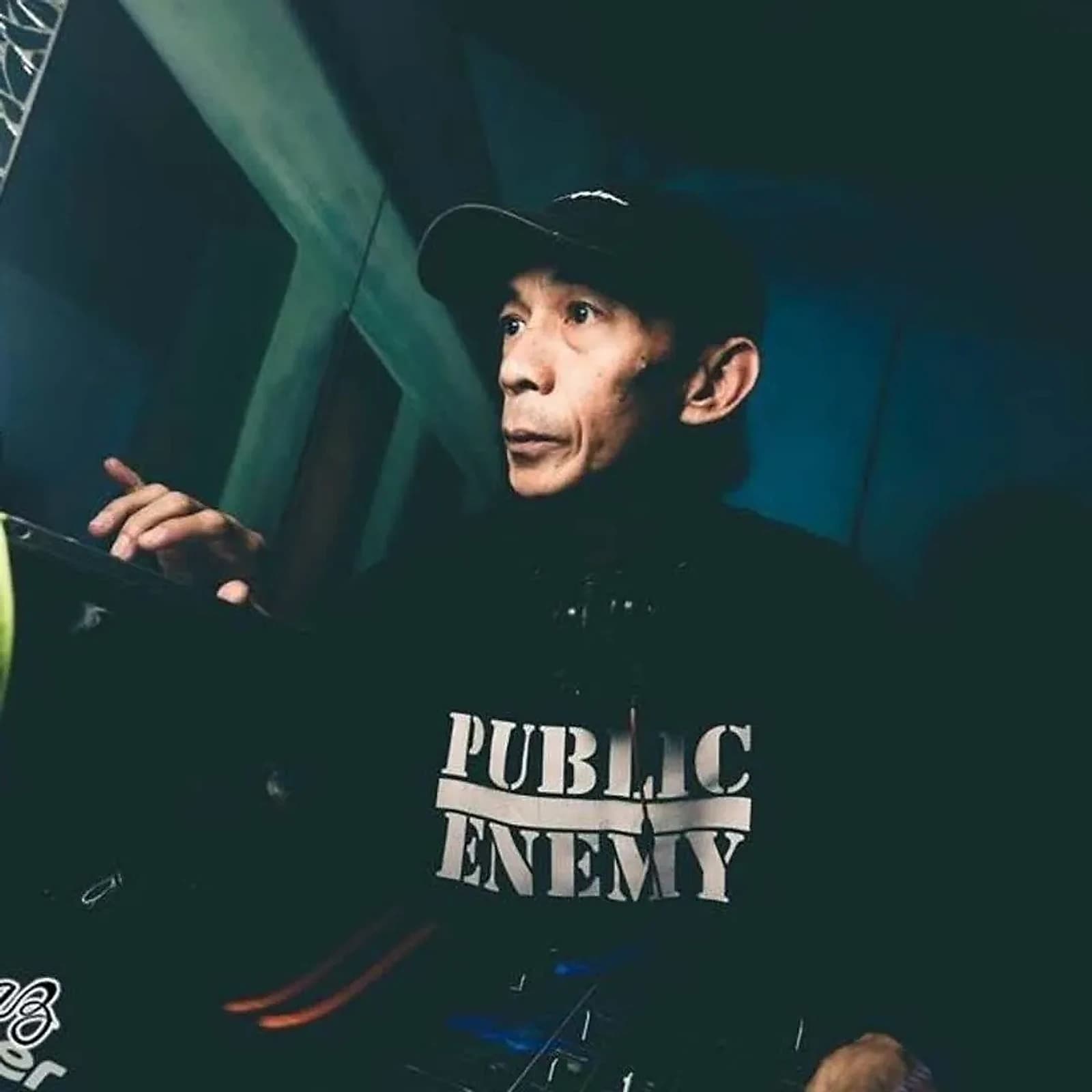 DJ Wiz behind the decks in the later years of his career.