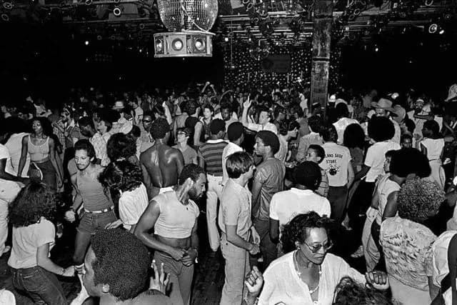 Underground Club Culture vs. Festival Culture: Two Worlds, One Dancefloor
