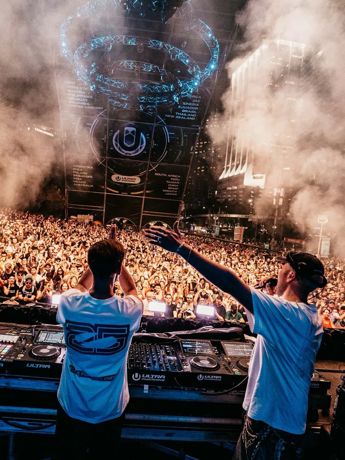 Ultra 2026 vibes locked in memory. DJs owned Bayfront Park stages dropping house fire that still echoes. Miami Magic Week delivered.