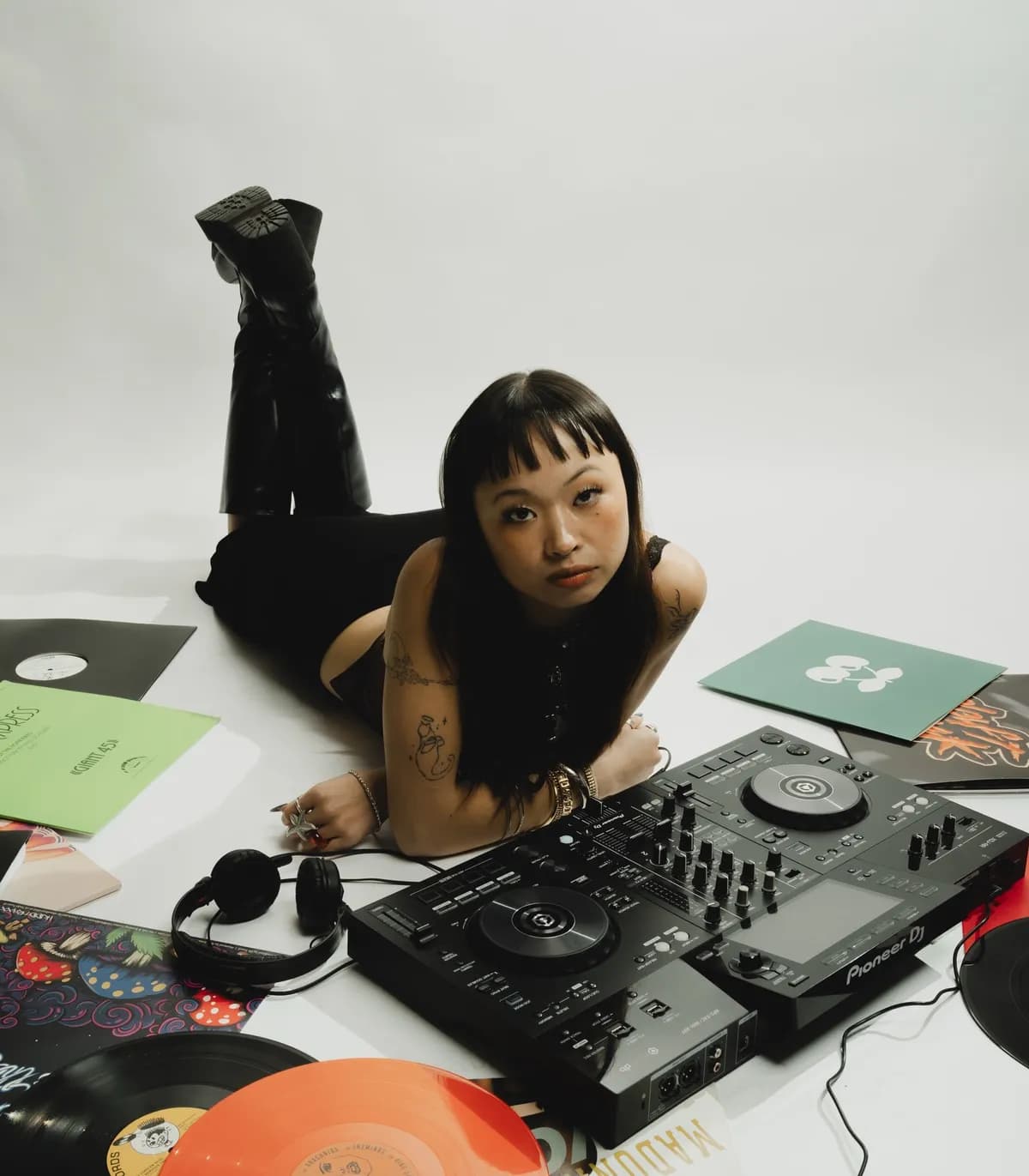 Article cover: How DJ Mandy Turned the Internet Into a Career