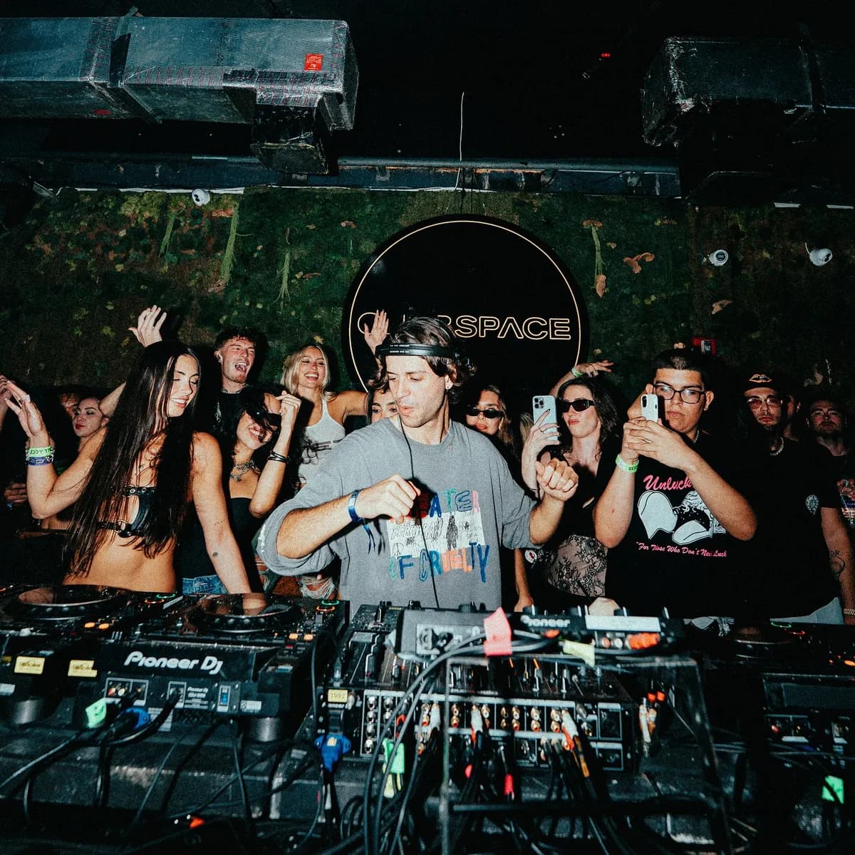 Pure energy on the Terrace. Ben Sterling keeping Space Miami completely electric.