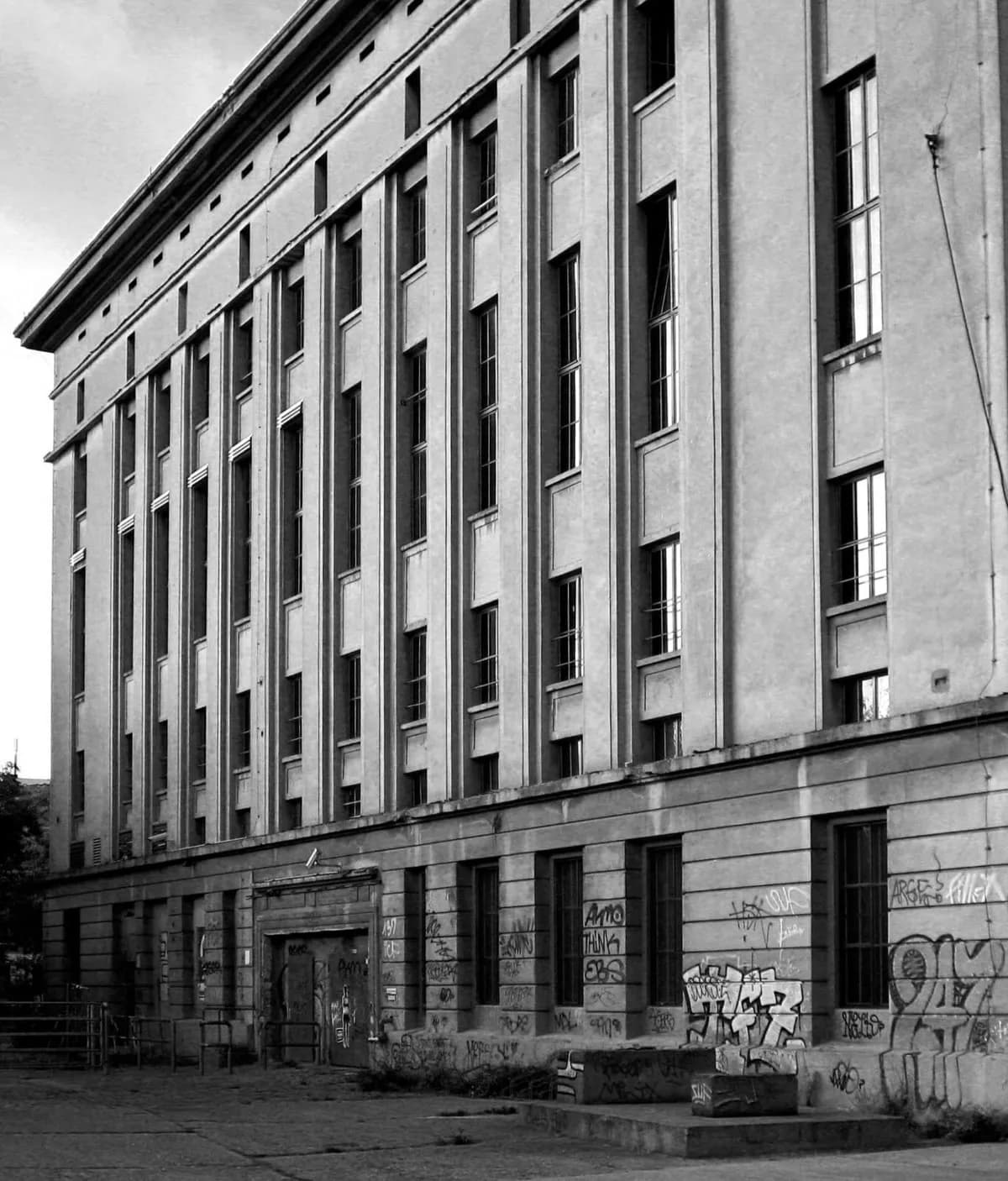Article cover: Germany's Underground House Music Scene: The 2026 Club Directory