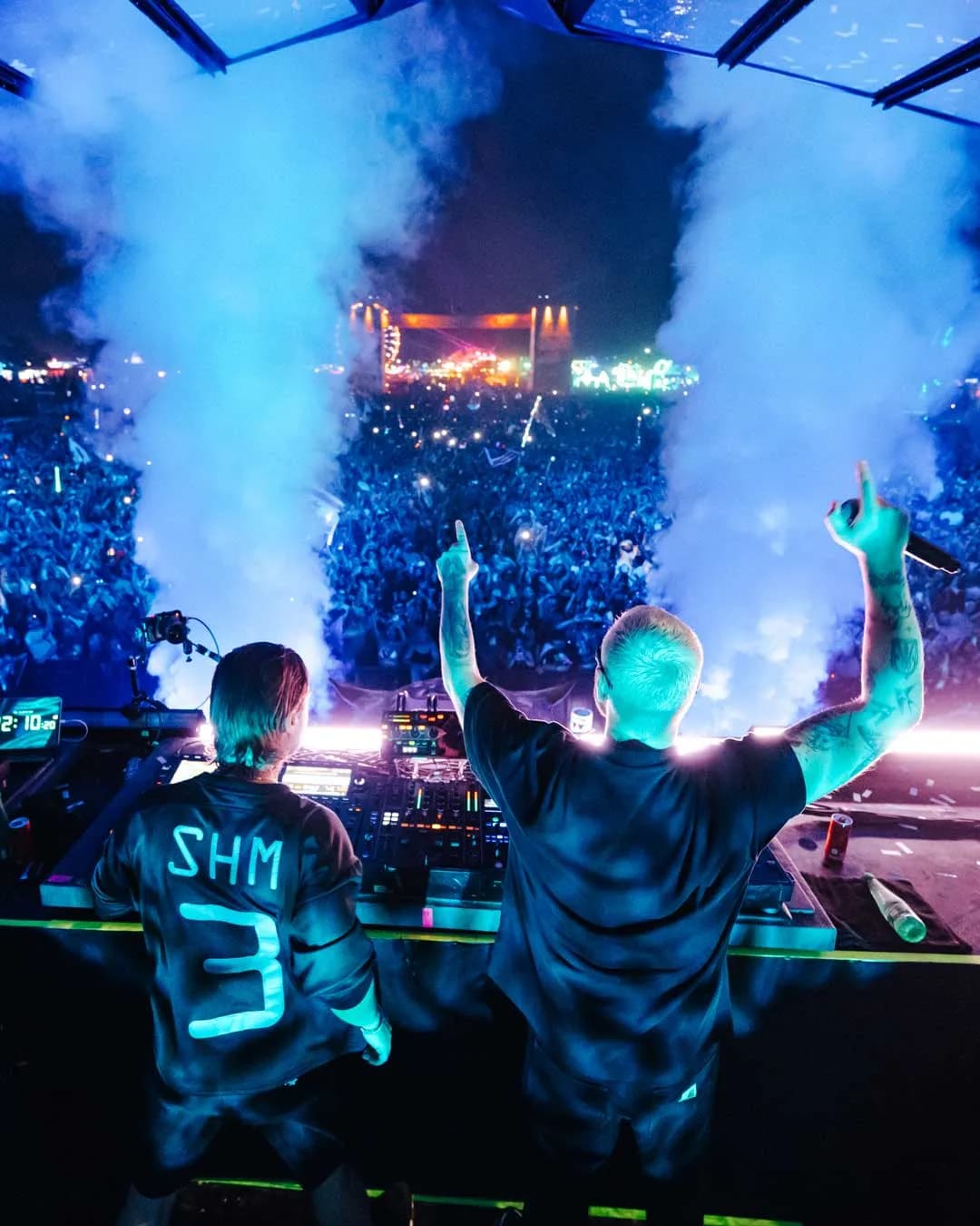 EDC Thailand's kineticFIELD crowd, January 2026 edition, ahead of the December grand-finale edition at Laguna Phuket.