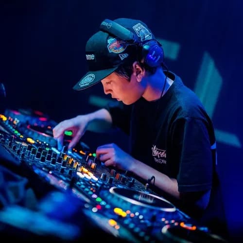 Stream ELFIGO MIX N°31 - TECH HOUSE >> MONACO 11 2024 by ELFIGO