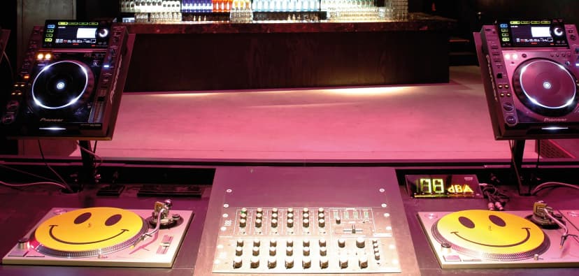Vinyl vs Digital DJing: What Southeast Asia's Clubs Actually Expect